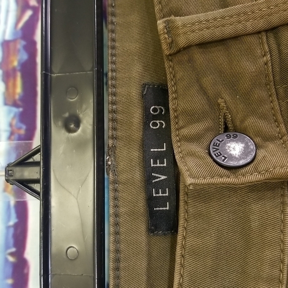 𝅺LEVEL 99 Olive green jeans - Picture 4 of 7